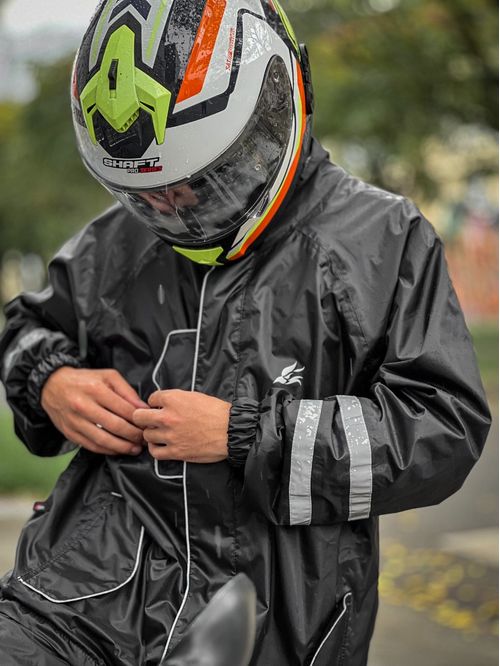 CORTAVIENTO IMPERMEABLE FLECTOR 2.0